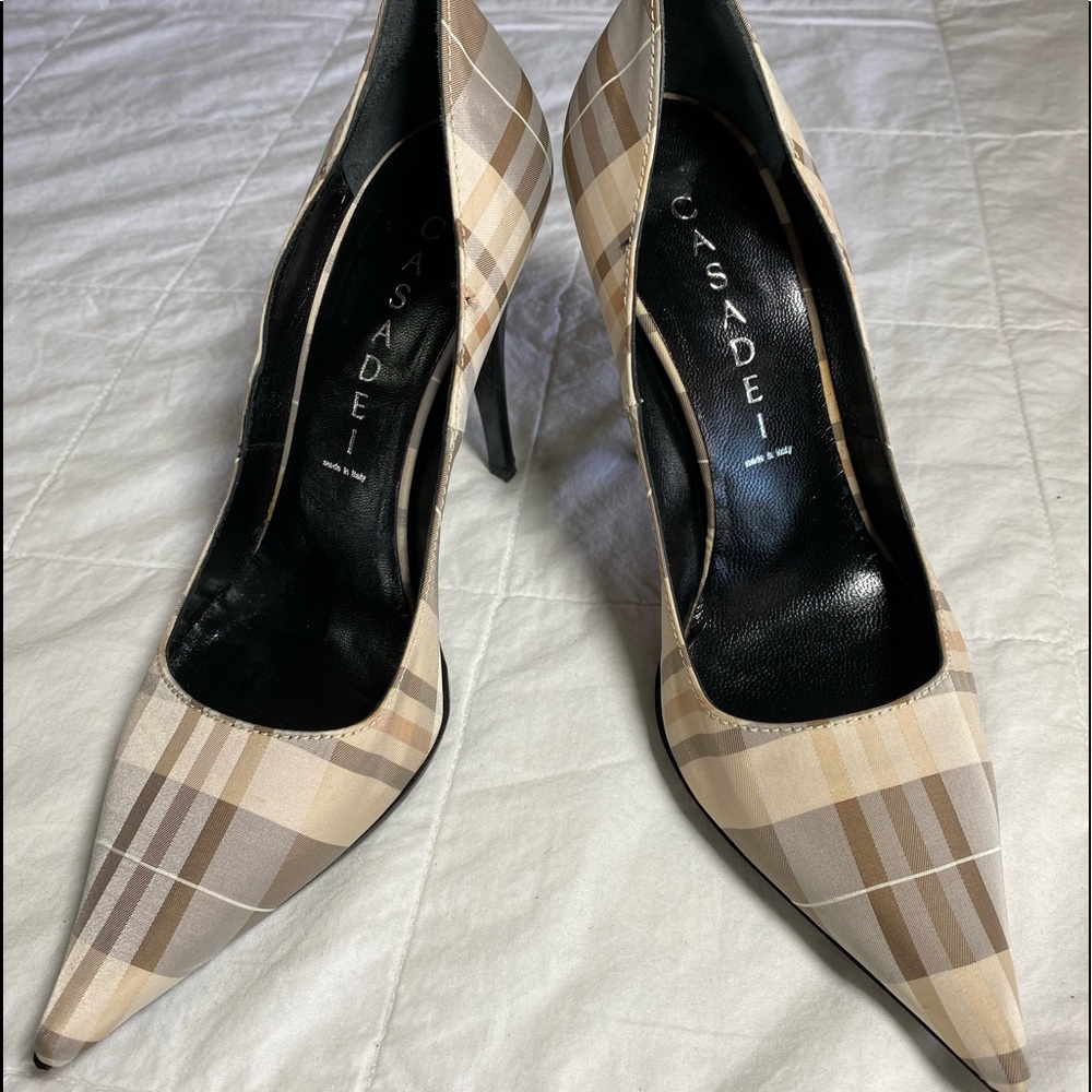 Casadei pointed to pumps